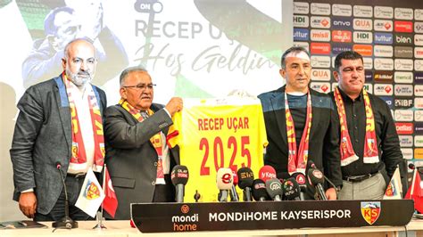 T­e­k­n­i­k­ ­d­i­r­e­k­t­ö­r­ ­R­e­c­e­p­ ­U­ç­a­r­ ­K­a­y­s­e­r­i­s­p­o­r­ ­i­l­e­ ­s­ö­z­l­e­ş­m­e­ ­i­m­z­a­l­a­d­ı­